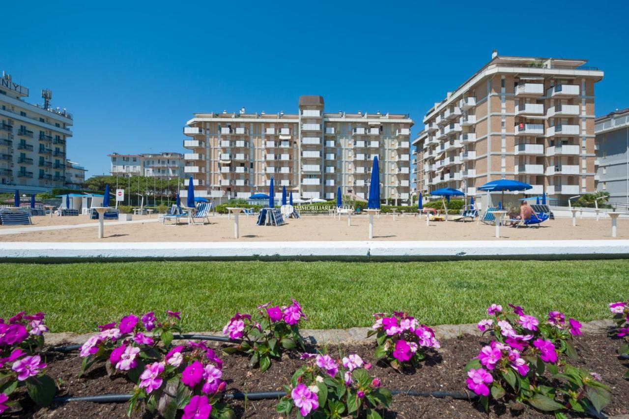 Residence Playa Grande Immobiliare Pacella Lido di Jesolo Exterior photo